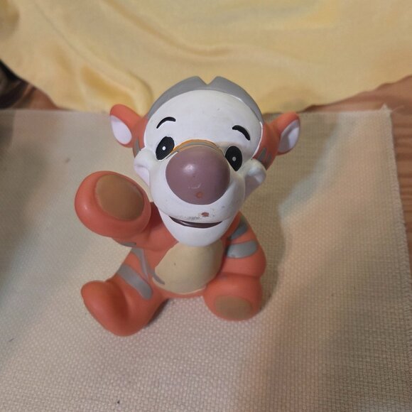 Disney Winnie the Pooh Tigger Coin PiggyBank - Picture 2 of 7